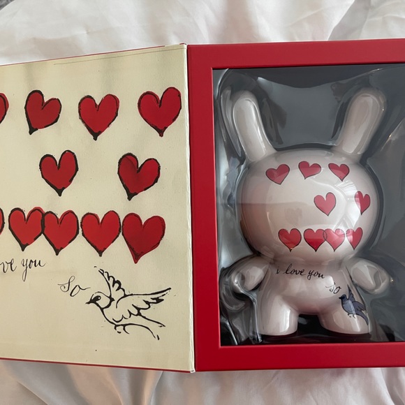 Andy Warhol masterpiece Dunny art collectible 8 inch - Picture 1 of 3